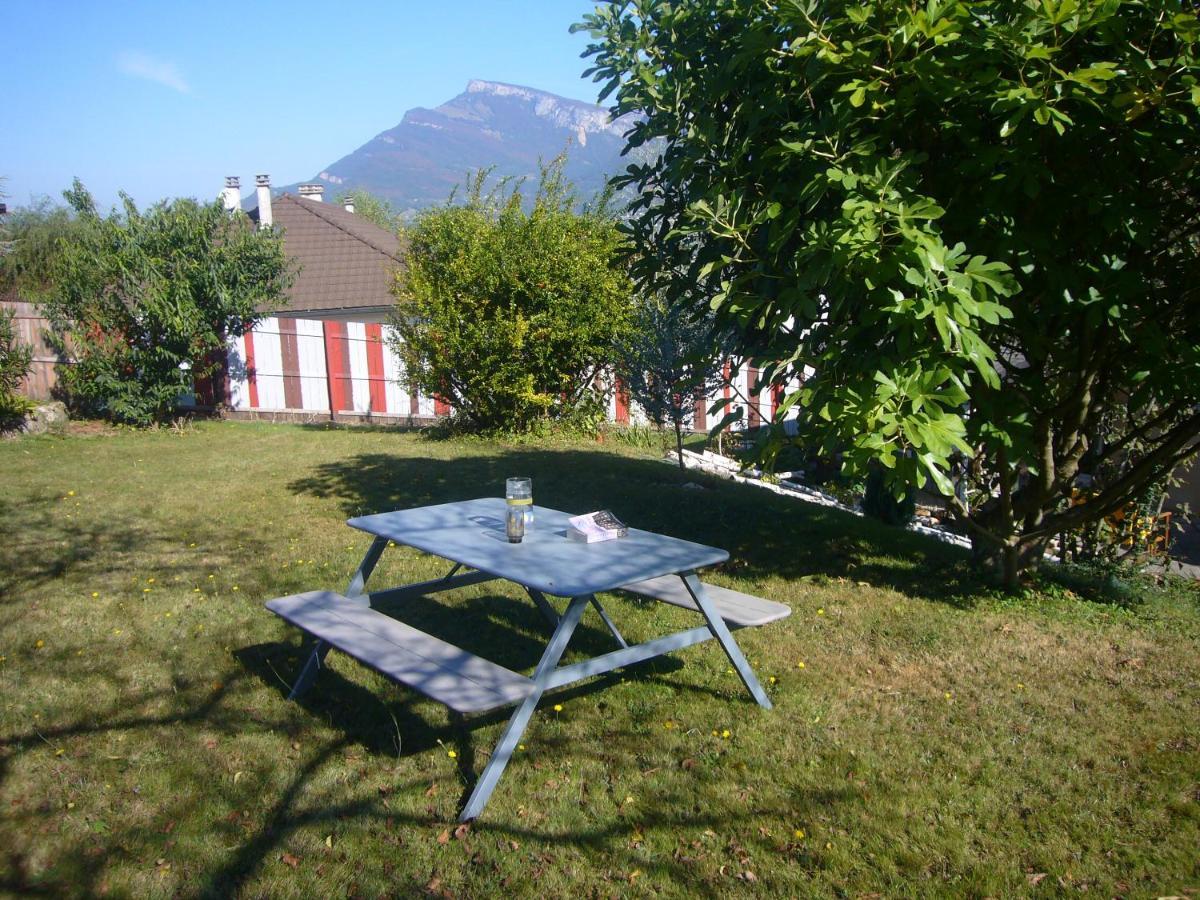 Zimmer mit Frühstück Challes-les-Eaux Exterior foto