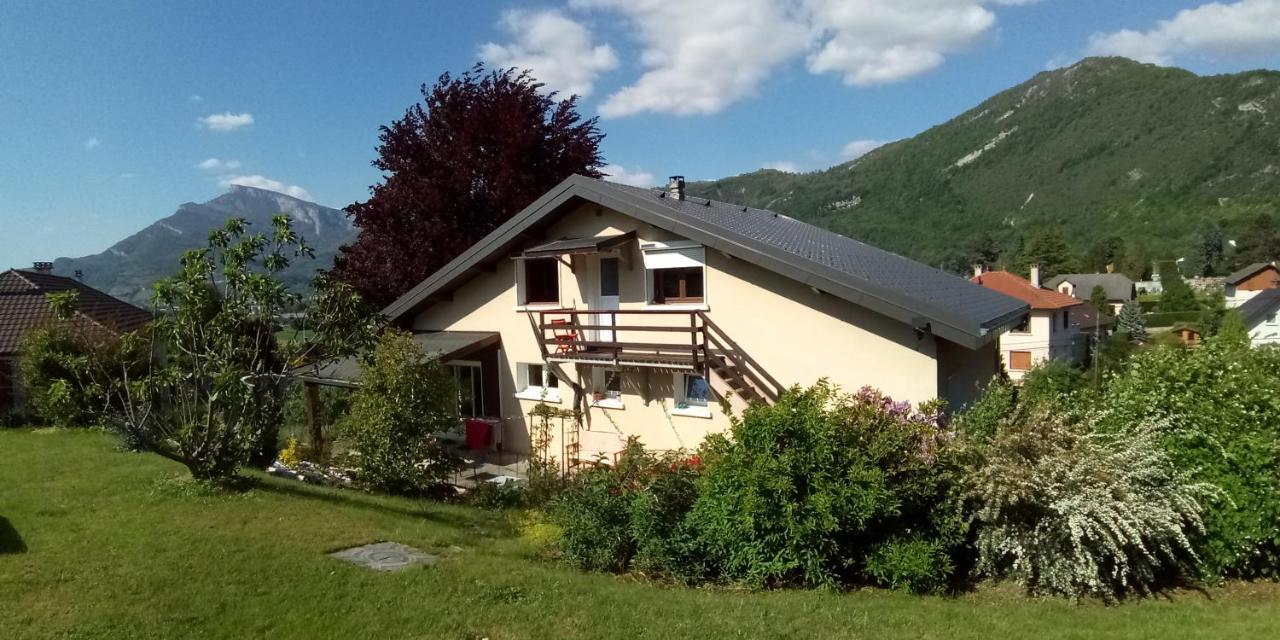 Zimmer mit Frühstück Challes-les-Eaux Exterior foto